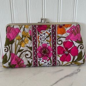 NWOT Vera Bradley Tea Garden Clutch